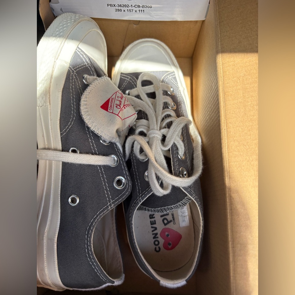 CdG PLAY x Converse Women's Chuck Taylor All Star Peek-A-Boo Low-Top‎ Sneakers 7 - Picture 4 of 10